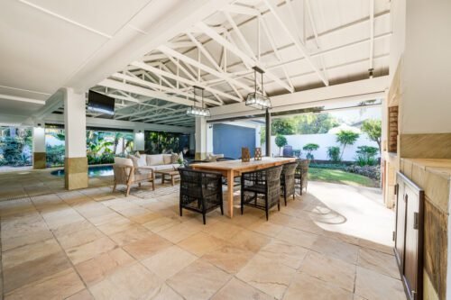 Nadoras Rest COMMUNAL AREA 02 3 of 14