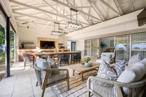 Nadoras Rest COMMUNAL AREA 02 7 of 14