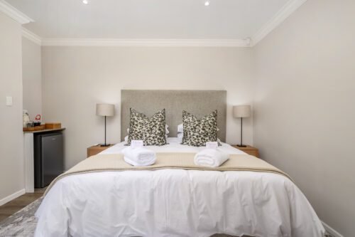 Nadoras Rest UNIT 5 2 of 16