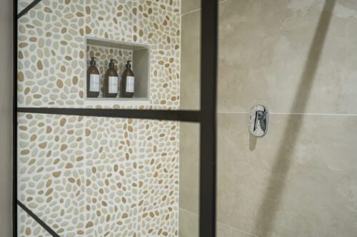 Nadoras Rest UNIT 6 17 of 17