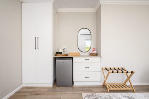 Nadoras Rest UNIT 6 6 of 17 1