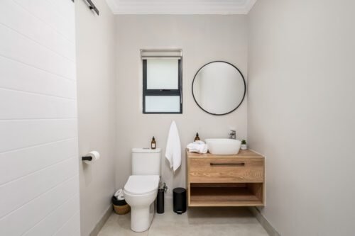 Nadoras Rest UNIT 6 8 of 17 1