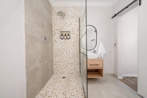 Nadoras Rest UNIT 7 15 of 25