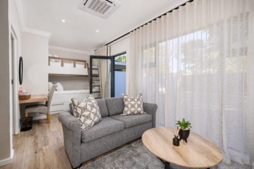 Nadoras Rest UNIT 7 5 of 25