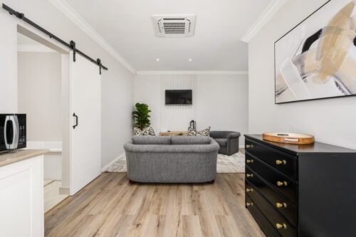 Nadoras Rest UNIT 8 2 of 29