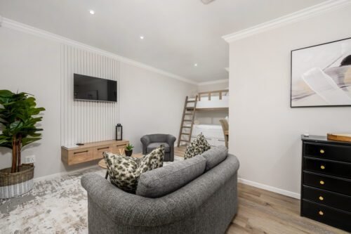 Nadoras Rest UNIT 8 4 of 29